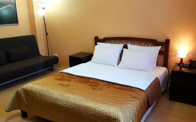 Parallel Hotel
