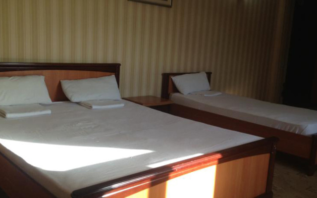 Western Suites Hotel