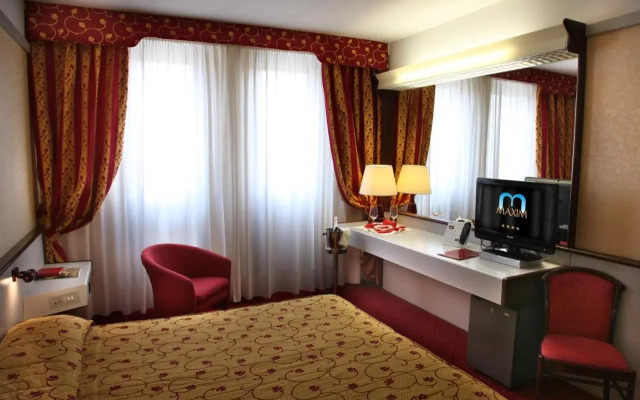 Hotel Maxim