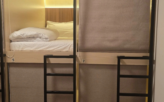 Yousleep Capsule Hostel