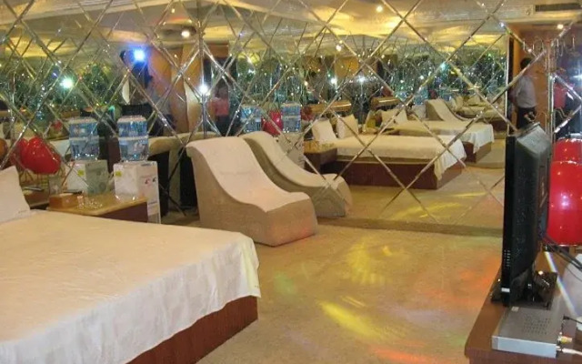 Century Junyue Hotel