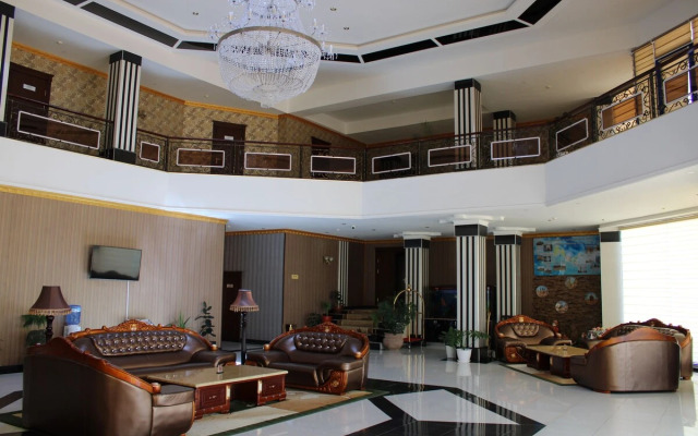 Zarafshan Grand Hotel