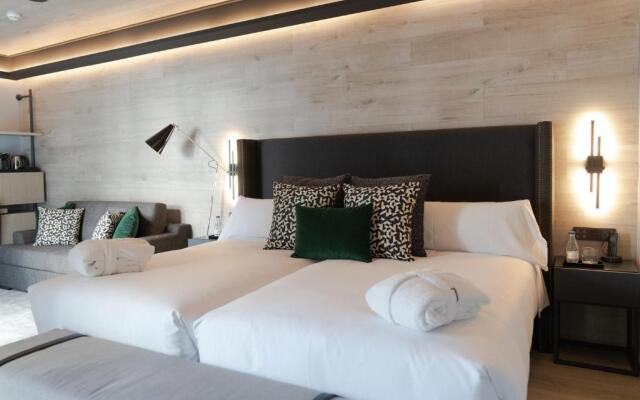 The Hotel Regina
