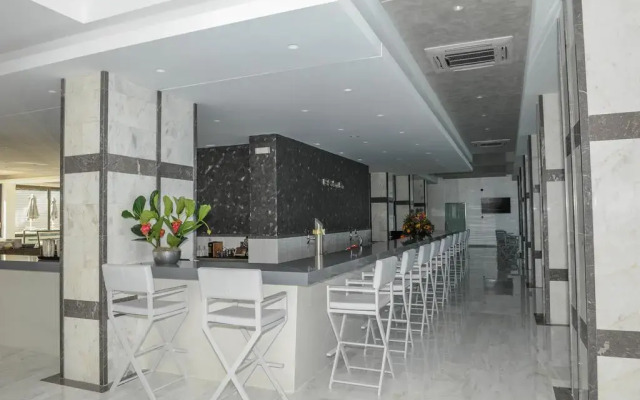 Rhodes Beach Hotel
