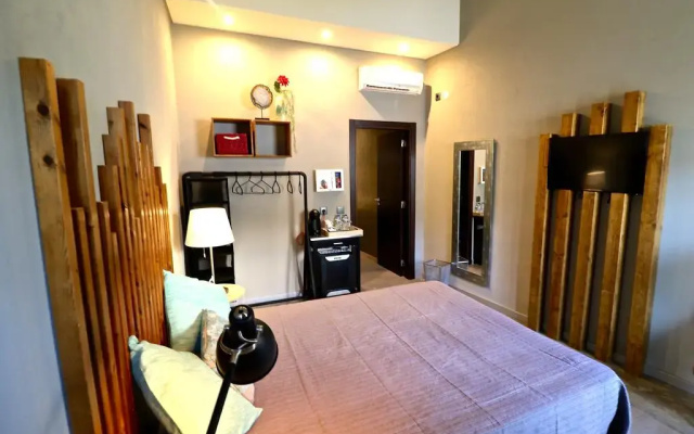Lost & Found - Guesthouse & Suites