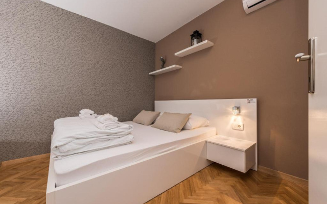 Apartments Donat