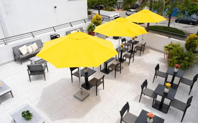 The Cove By Renzzi Hotel