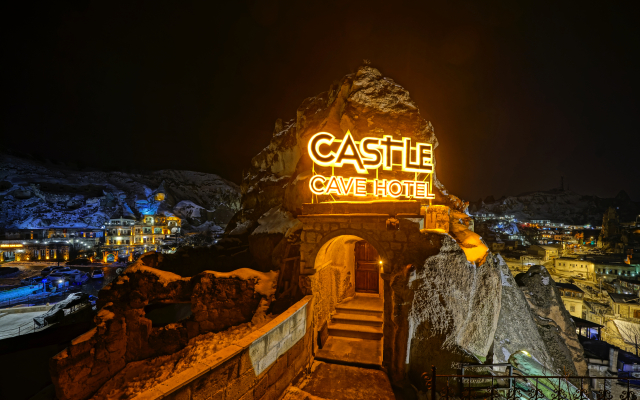 Castle Cave Hotel