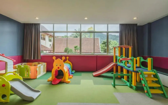 Elite Suites Patong Hotel