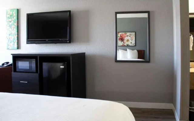 New Victorian Inn & Suites in Sioux City, IA