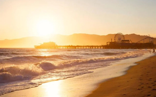 Regent Santa Monica Beach