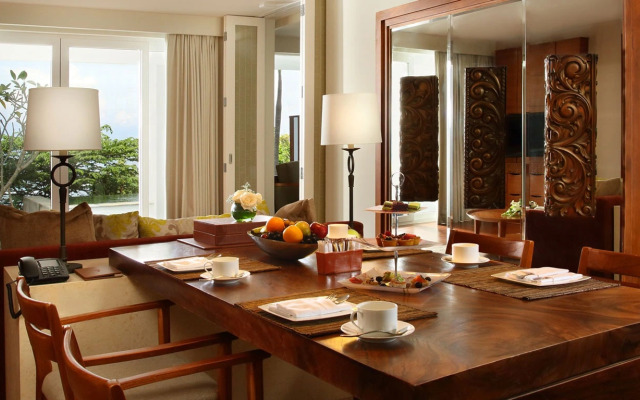 Samabe Bali Suites & Villas