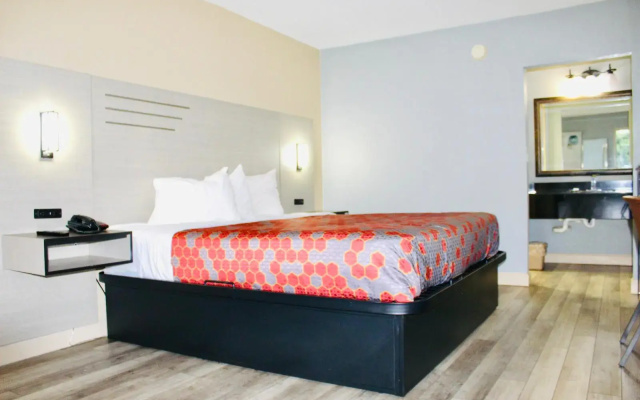 Milan Inn & Suites