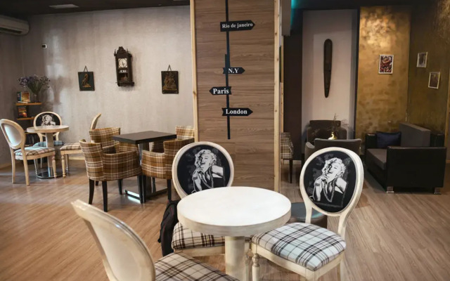 Eagle Hotel