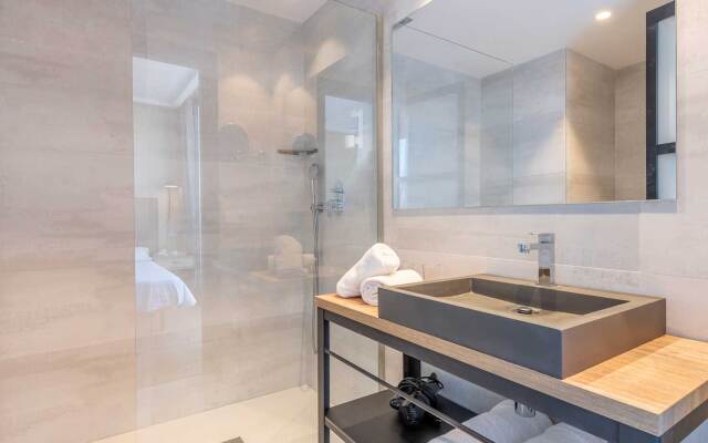 Kyrat Amarac Suites