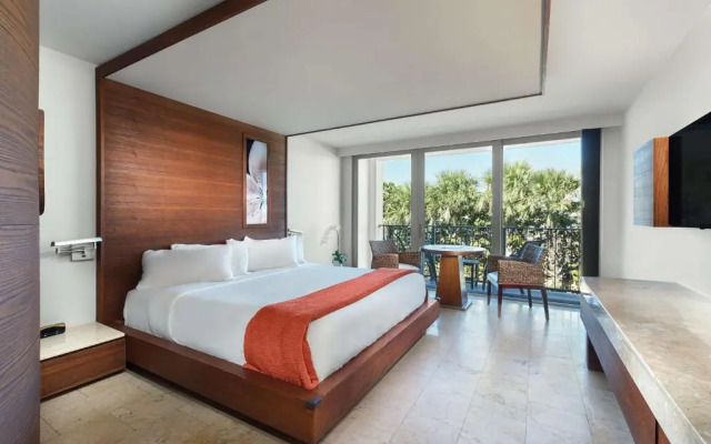 Costa d'Este Beach Resort and Spa