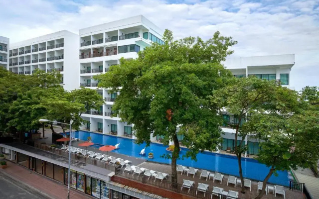 Cosy Beach Hotel