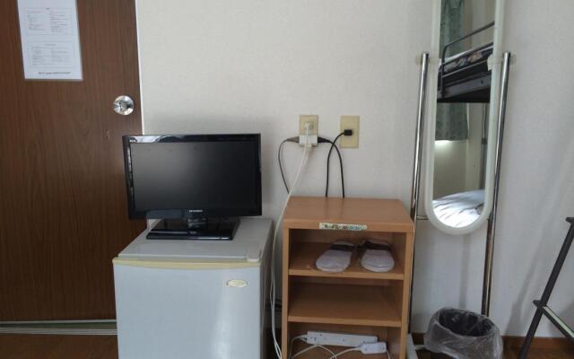 Hotel Mikado - Hostel