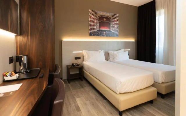 Отель Garibaldi Palace