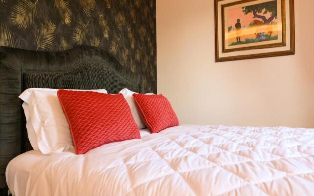 Agriturismo Villa Godenano - Pool & Restaurant