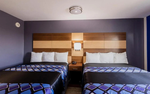 Coratel Inn and Suites By Jasper Saint Paul Minneapolis Inver Grove Heights.