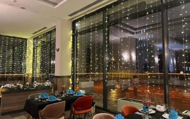 Kanyonvadi Hotel