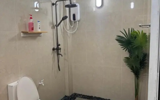 Blue Water Thoddoo Inn