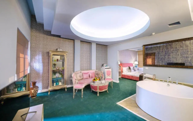Phoenicia Comfort Hotel
