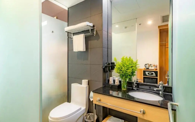 Bay Hotel Ho Chi Minh