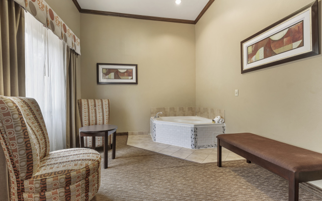 Best Western Plus Texoma Hotel & Suites