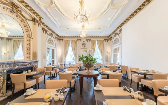 Grand Royale Hyde Park