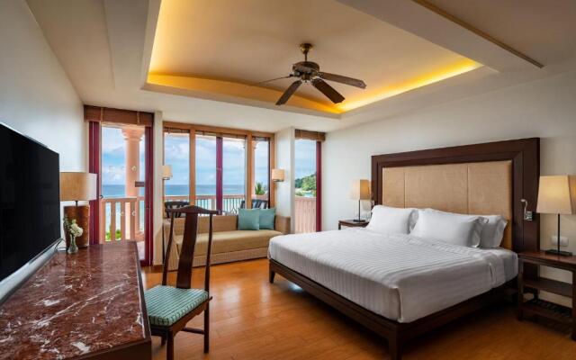 Centara Grand Beach Resort Phuket Hotel