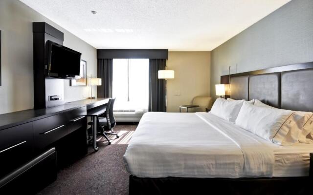 Holiday Inn Express Romulus / Detroit Airport by IHG