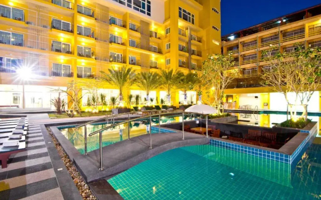 Grand Bella Hotel