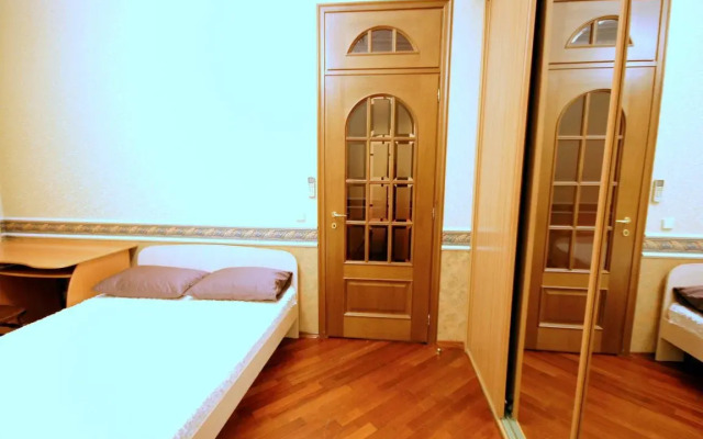 Artist Hostel on Mayakovskaya