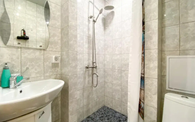 Apartamenty Scast'e zit' v centre Sevastopola na ul. Bol'saa Morskaa, d.41