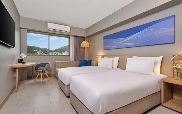 Journeyhub Phuket Patong Hotel