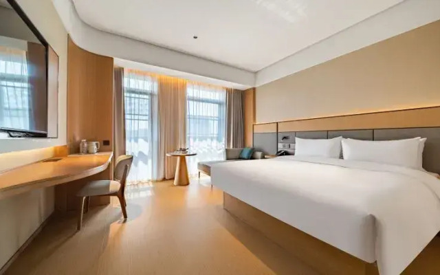 JI Hotel (Zhoushanxinqu Shizhengfu Guangchang)