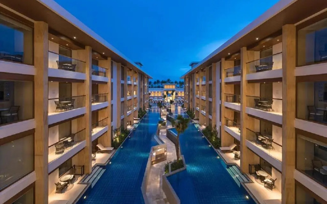 Henann Crystal Sands Resort