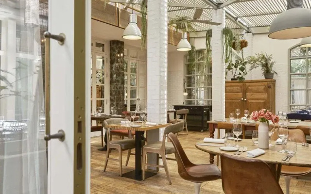 Pulitzer Hotel