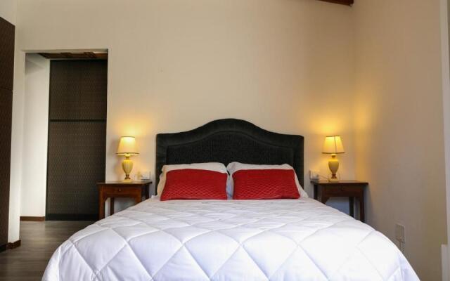 Agriturismo Villa Godenano - Pool & Restaurant