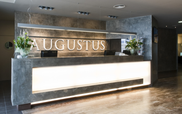 Hotel Augustus