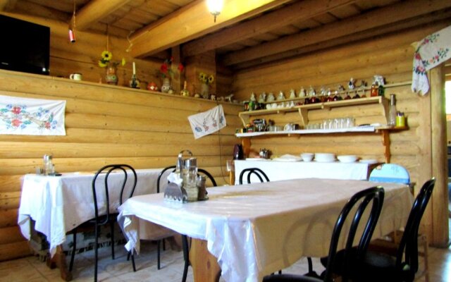 Izbushka Guest House