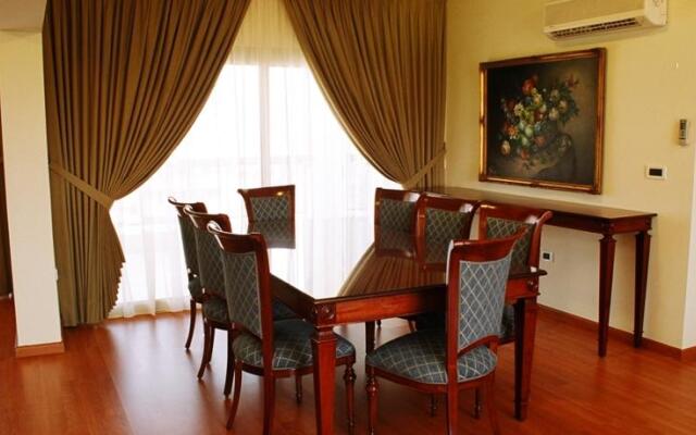 White House Hotel