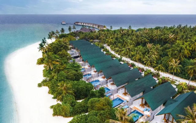 Furaveri Maldives Hotel