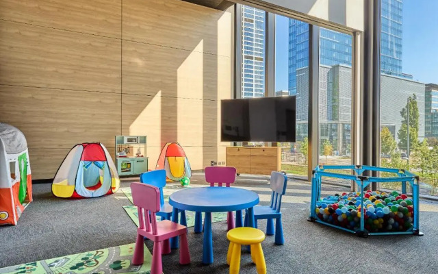 Holiday Inn Express Warsaw - The HUB by IHG