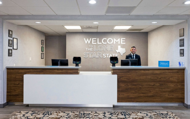 Hampton Inn San Antonio-Downtown (River Walk)