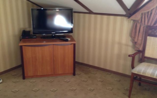 Western Suites Hotel