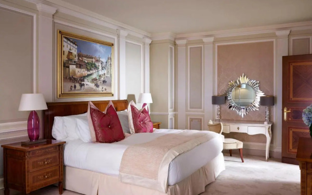 Principe Di Savoia Hotel