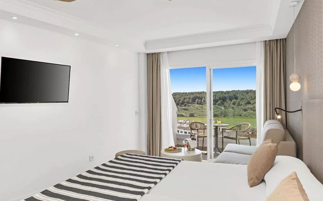 Отель HSM Atlantic Park Hotel